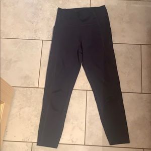 Girlfriend collective leggings with pockets